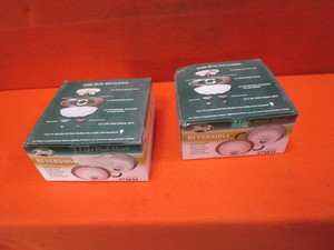 lot 46 image: (2) (New) Light Fixtures