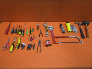 lot 9 image: Misc Tools