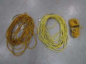 lot 15 image: Heavy Gauge Extension Chords