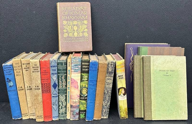 lot 91 image: Collection of 19 Antique and Vintage Hardcover Books Assorted Titles