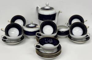 lot 43H image: Vintage Rosenthal Claudin China Tea Set with Teapot, Sugar, Creamer, 12 Saucers, 11 Teacups