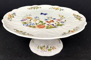 lot 45H image: Vintage Aynsley Cottage Garden Pedestal Cake Stand
