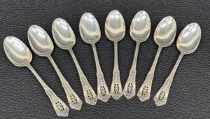lot 4CC image: Vintage Wallace Rose Point Sterling Silver Teaspoons - 8-Piece Vintage Set
