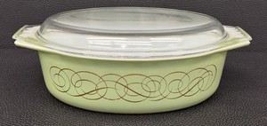 lot 13JT image: Pyrex Golden Scroll Vintage Bowl - 1959 - Rare