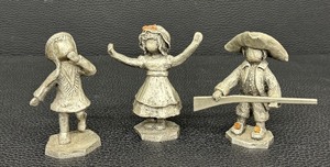 lot 64 image: Hudson Walli Pewter Figurines - Signed Walli (Lot of 3)