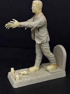 lot 80JT image: Vintage 1962 Aurora Frankenstein Model Kit