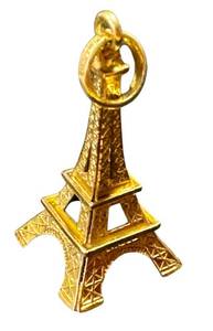 lot 31JT image: 18K Gold Eiffel Tower Charm Pendant