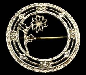 lot 38GS image: Vintage Sterling Daisy Brooch - Vintage Circular Floral Pin, 1 in Diameter
