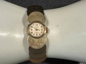 lot 38JT image: Crosby Vintage Ladies Watch - Swiss Made, 17 Jewels