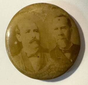 lot 60LB image: Parker & Davis 1904 Antique Pin-Back Button