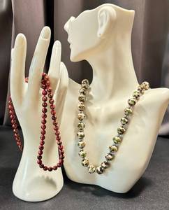 lot 69JT image: Vintage Beaded Necklaces - 24-Inch Speckled Beads, Pink & WhiteGray (2-Piece Lot)