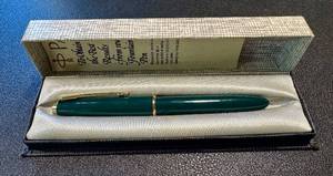 lot 69LB image: Parker Teal Vintage Fountain Pen - 14K Nib, Original Box