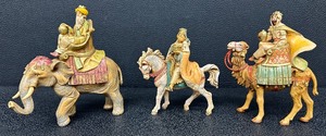 lot 19C image: Fontanini Nativity Figures - Depose Italy - 1992 - Set of 3
