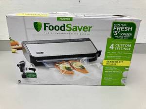 lot 55 image: FoodSaver FM2900 Vacuum Sealing System