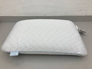 lot 67 image: Serenity by Tempur-Pedic Pillow