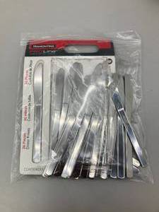 lot 91 image: Tramontina Pro Line Dinner Knife Set