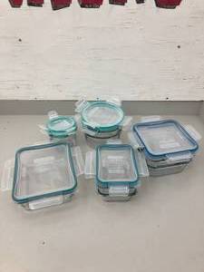 lot 112 image: Pyrex Snapware Glass Storage Container Set