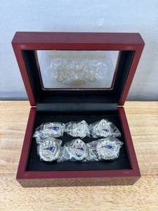 lot 2W image: New England Patriots Super Bowl NFL Football Championship Ring Set, 6 Rings with Beautiful Jewelry Display Box - Brand New