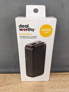 lot 205 image: Deal Worthy Power Bank 4000 mAh - Brand New