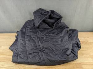 lot 592 image: DUKUSEEK Wearable Blanket - Blue - New