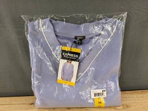 lot 102W image: Express V-Neck Purple Pullover Womens Medium, $68.00 Retail - Brand New