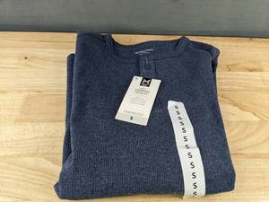 lot 672 image: Members Mark Mens Blue Thermal Henley Long Sleeve Shirt, Size Small - Brand New