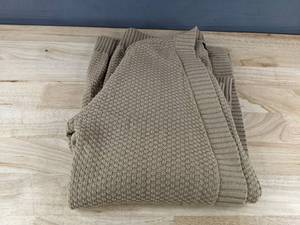 lot 675 image: GAP Tan Cardigan, Womens Size Large - New