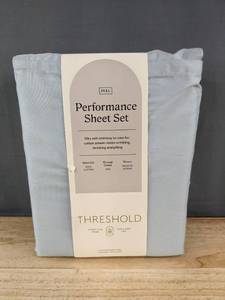 lot 121W image: Threshold Performance Sheet Set Full Blue - Brand New A