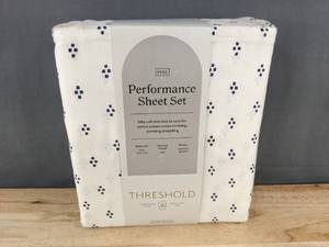 lot 259 image: Threshold Performance Sheet Set Full Size - Brand New A