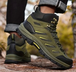 lot 37G image: All Season Mid Top Rugged Hiking TPR Sole Boots, Mens 8 - Brand New