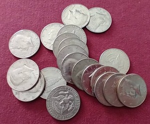 lot 8 image: (20) Kennedy Half Dollars