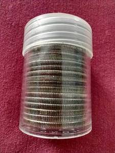 lot 15 image: Roll of (20) 40% Silver Kennedy Half Dollars