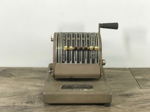 lot 226 image: Vintage Paymaster Series 400 Model American Checkwriter & Protector