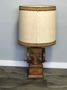 lot 233 image: Table Lamp with a Wood Vintage Coffee Grinder Base
