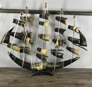 lot 278 image: Vintage Bull Horn Sail Ship