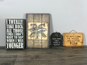 lot 284 image: Home Decor Signs - see description for more info