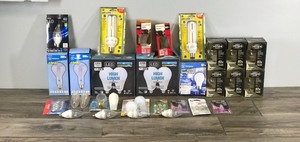 lot 301 image: Large Lot of Light Bulbs - Most of them are new in the package