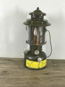 lot 310 image: Vintage Coleman 1969 Military Issue Lantern