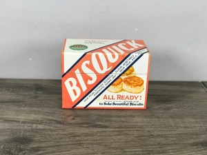 lot 337 image: Vintage Bisquick Recipe Box Tin 1930s Style Advertising Kitchen Betty Crocker