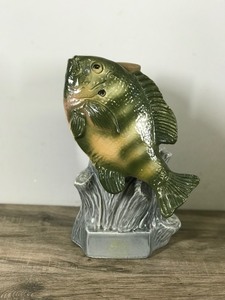 lot 351 image: Collectible Jim Beam Bluegill decanter National freshwater fishing hall of fame