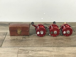 lot 371 image: 3 - Collectible Abu Garcia Ambassadeur Fishing Reels & Case - see description for more info