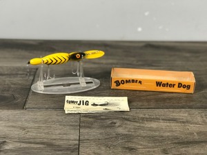 lot 372 image: Collectible Bomber Water Dog Fishing Lure in Box