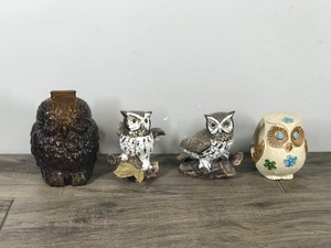lot 383 image: Lot of 4 Collectible Owl Figurines