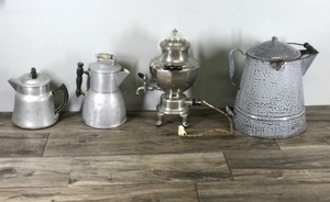 lot 399 image: Lot of Vintage Coffee Pots  Makers - See description for more info