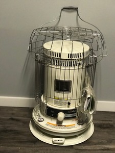 lot 20 image: Keroheat CV-2230 Kerosene Heater
