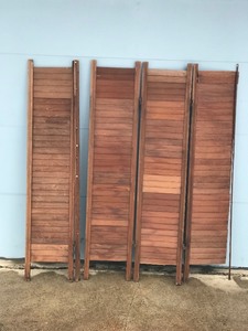 lot 426 image: Vintage Panel Door Dividers