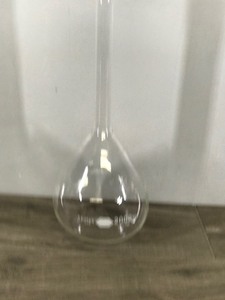 lot 443 image: Globe Scientific Volumetric Flask - 27 Kimax USA 2000ml TC 20C