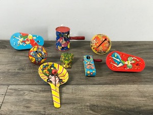 lot 450 image: Lot of Vintage Collectible Tin Toy Noise Makers