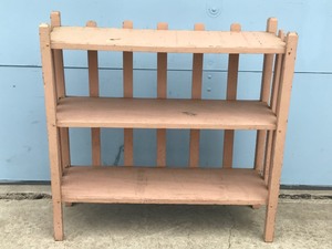 lot 431 image: Solid Wood 3 Tier Shelf