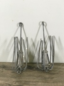 lot 177 image: 2 - Vintage Fishing Grappling  Anchor Hooks